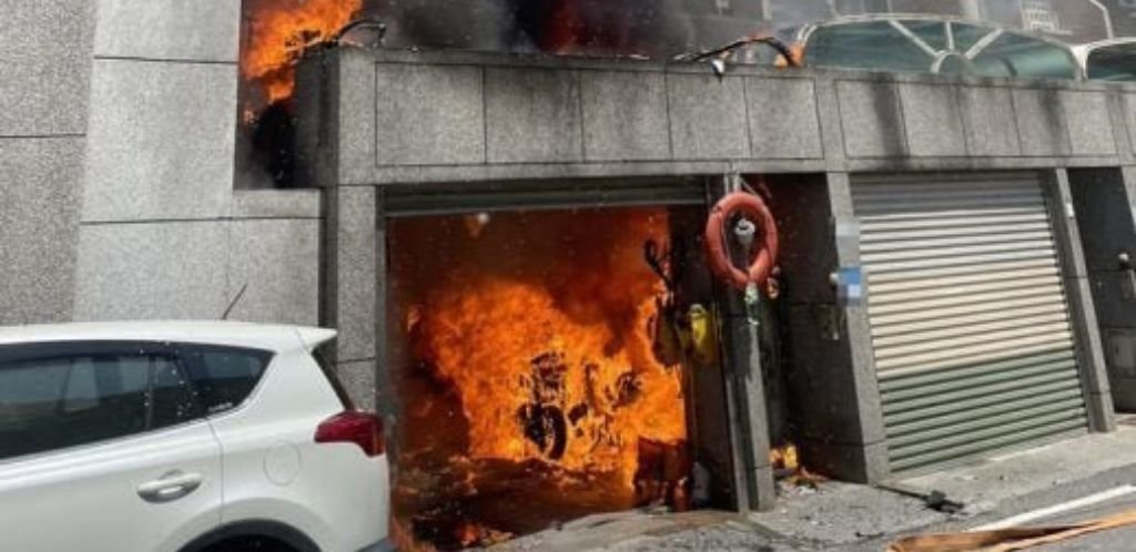 Lithium Battery Fire Traps Woman in Hualien