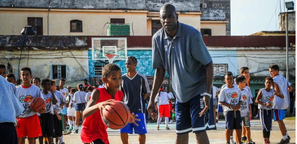 NBA Legend Dikembe Mutombo Passes Away at 58