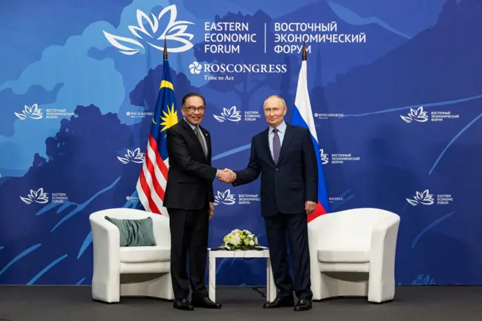 Anwar Expresses Gratitude for Putin’s BRICS Summit Invitation